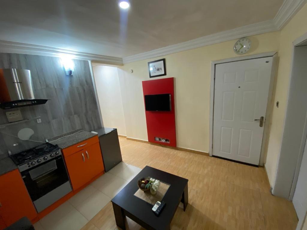 Apartment D ลากอส ภายนอก รูปภาพ